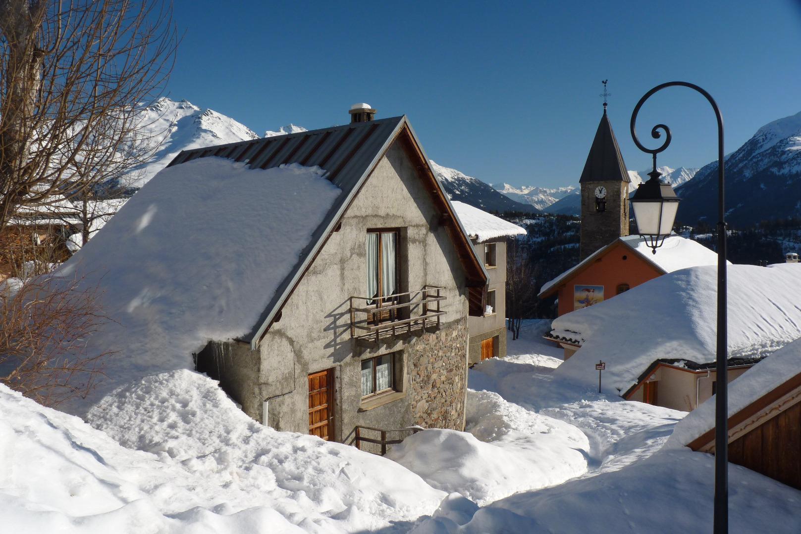 Gîte de montagne "Les Gentianes" à ALBANNE (SAVOIE)