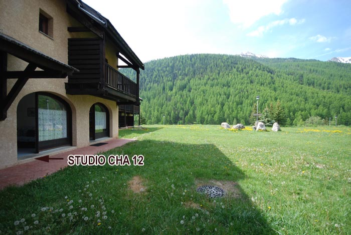 4 PERSONNES : CHA 12