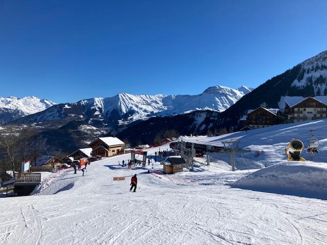 Chalet L'étoile Filante face aux pistes, chalet de standing 15 personnes 6 chambres, 5 sdb, sauna