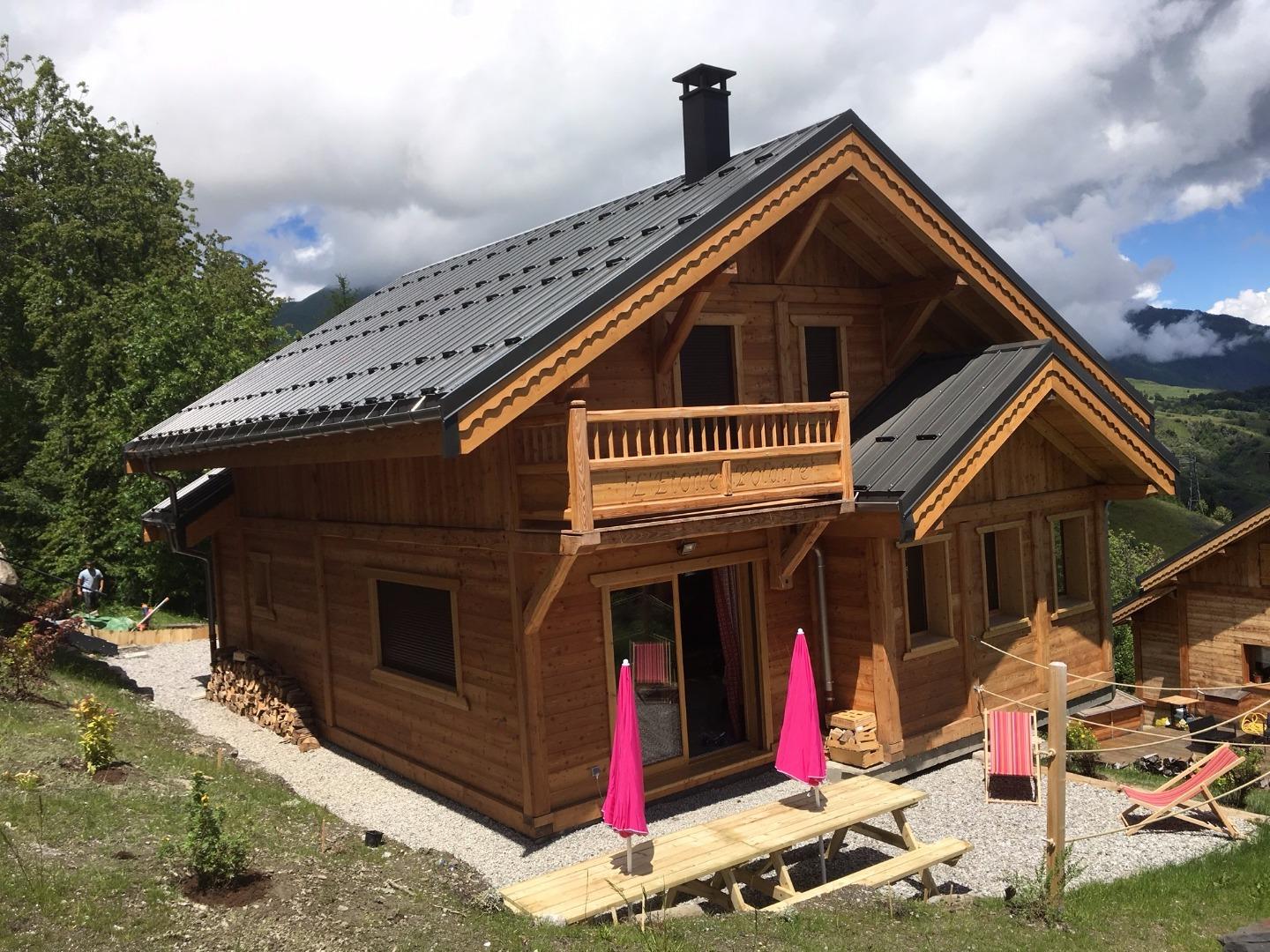 Chalet L'étoile Polaire au pied des pistes, chalet de standing 14 personnes 5chambres, 5 SDB, sauna