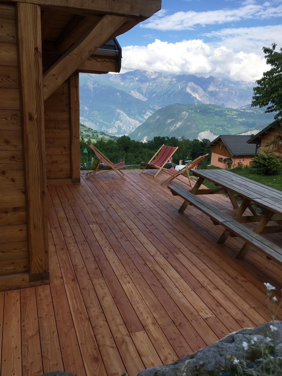 Chalet L'étoile Polaire au pied des pistes, chalet de standing 14 personnes 5chambres, 5 SDB, sauna