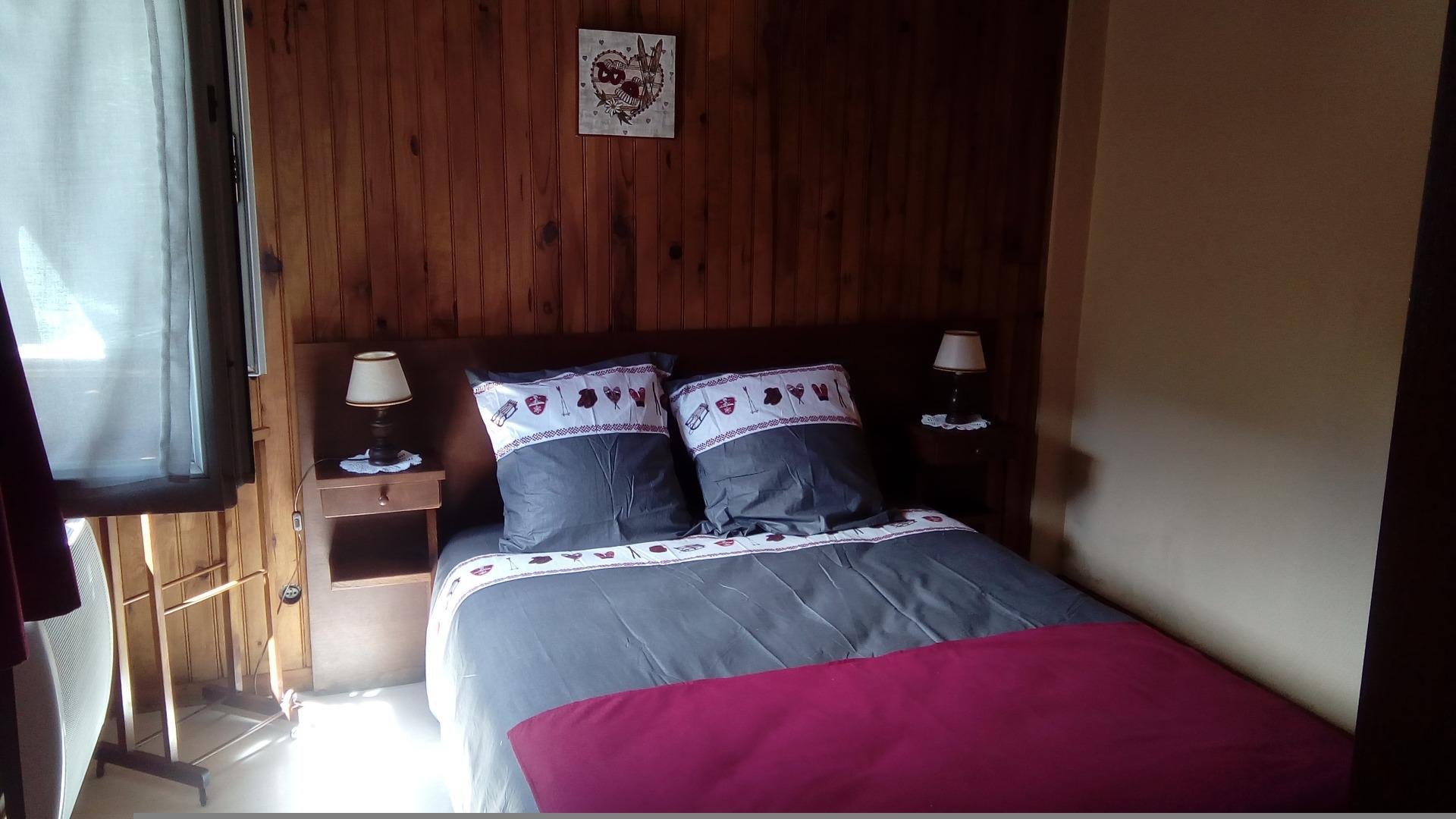 en rez de jardin le Prorel - décoration soignée - exposition Sud