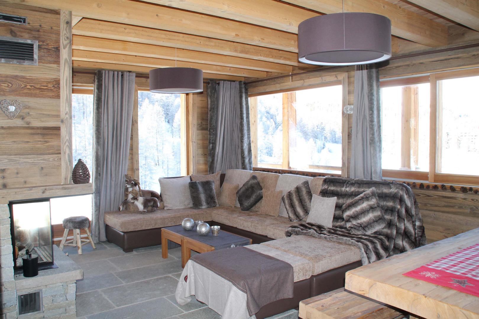 CHALET DE CARACTERE, PIEDS DES PISTES,  8 PERS MAX