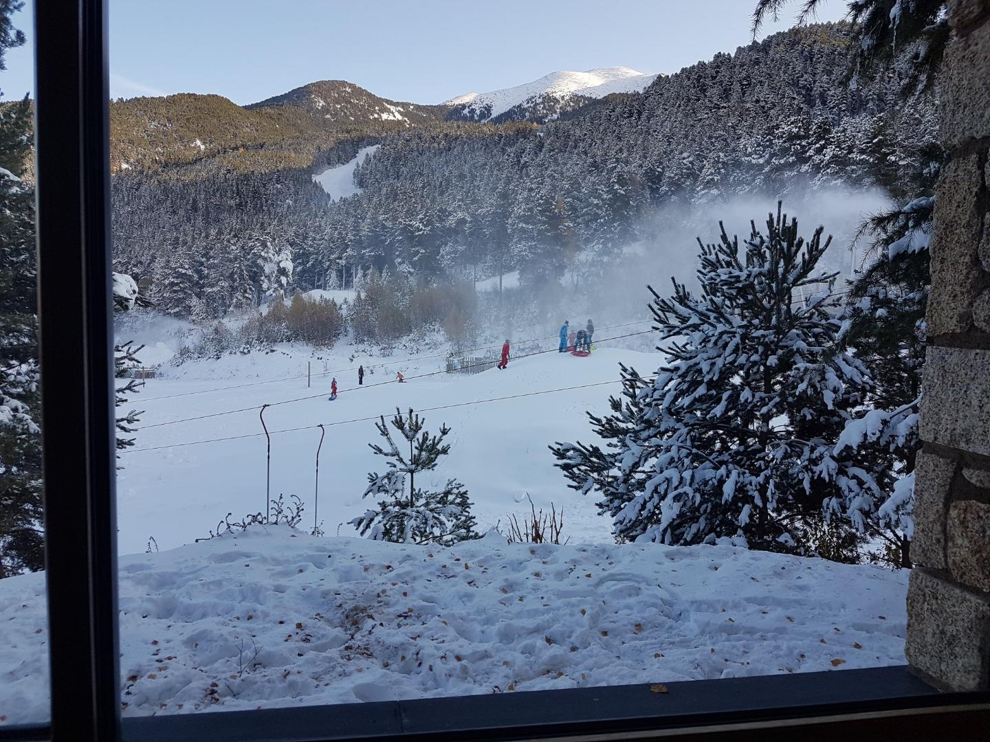 Chalet Fougère  a 20 mètres des pistes    8 couchages