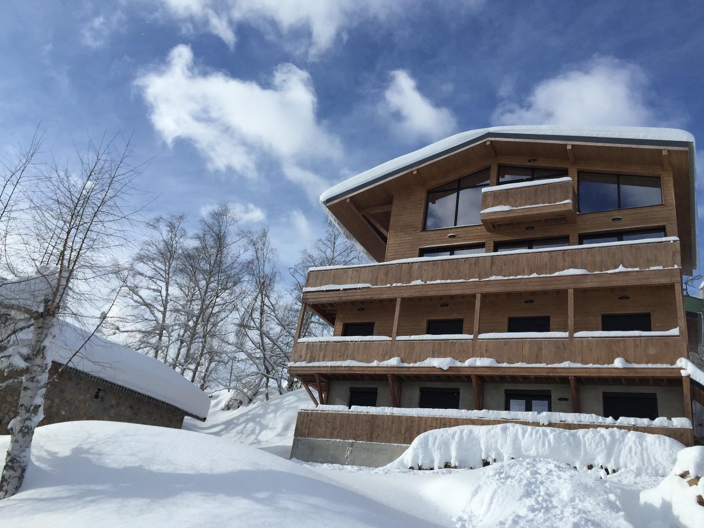 MAGNIFIQUE CHALET AU COEUR D'AX 3 DOMAINES