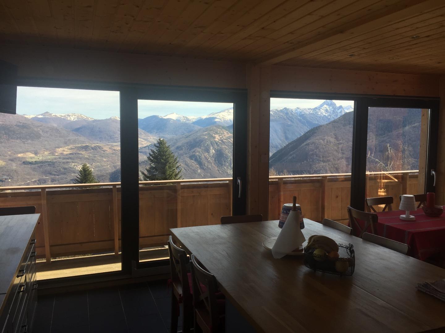 MAGNIFIQUE CHALET AU COEUR D'AX 3 DOMAINES