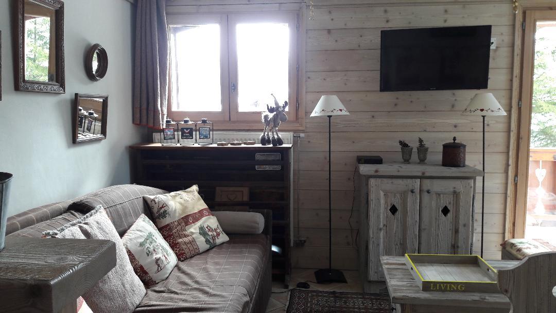 Joli 3 pièces 4/6 personnes MERIBEL, plein sud, piscine