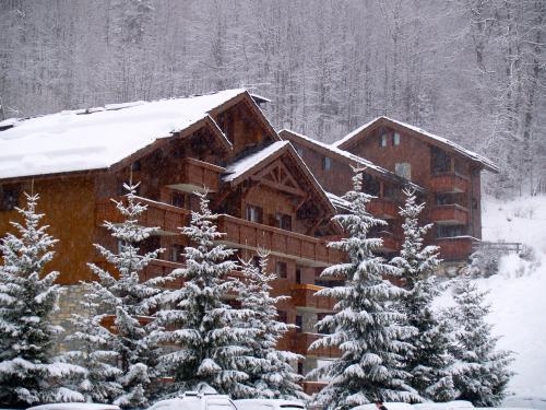 Triplex au coeur des Trois Vallées, ski aux pieds, piscine sauna hammam