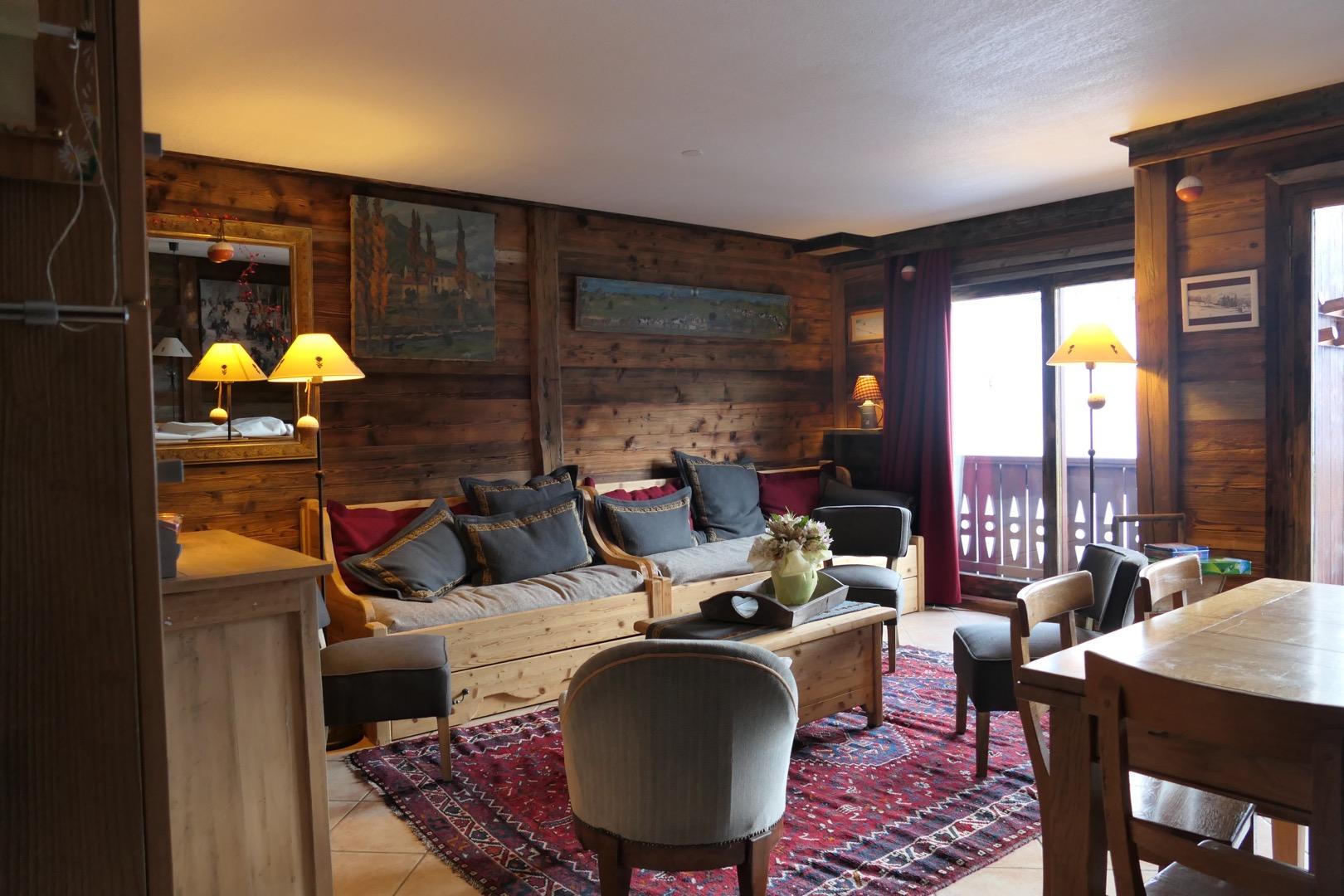 Triplex au coeur des Trois Vallées, ski aux pieds, piscine sauna hammam