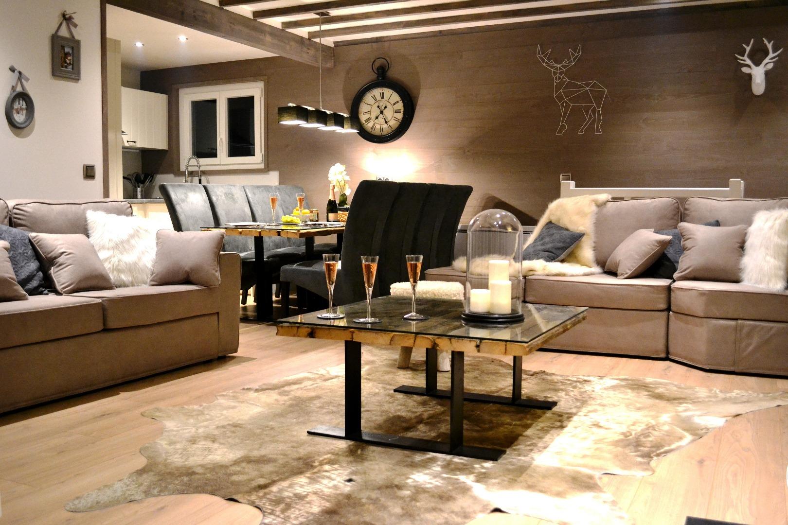 Luxueux Chalet, classé 4**** idéalement situé, au calme, WIFI Gratuit, 