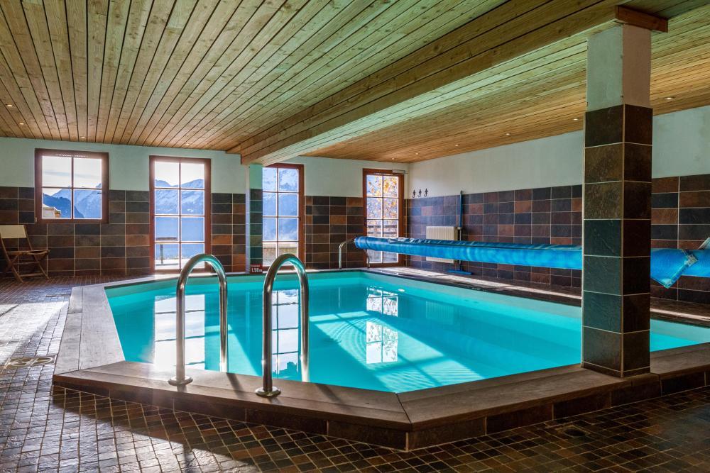 **** -Alpe d'Huez- piscine sauna jacuzzi-vue exceptionnelle