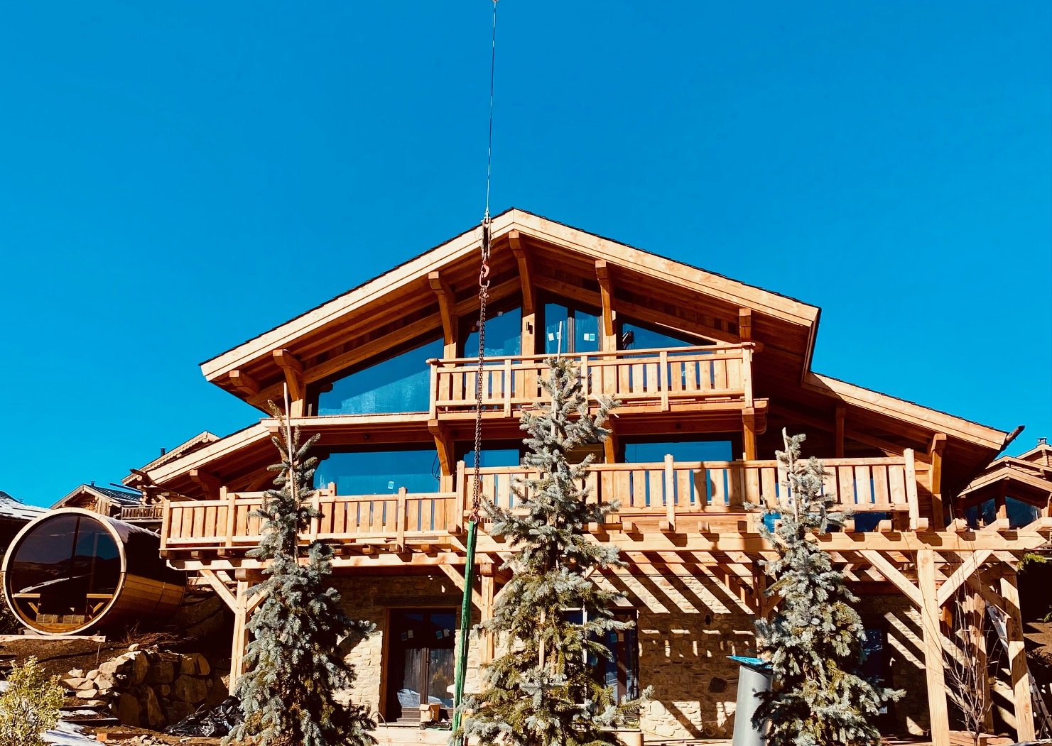 CHALET PRESTIGE NEUF PYRENEES - 12 personnes - jacuzzi et sauna panoramique