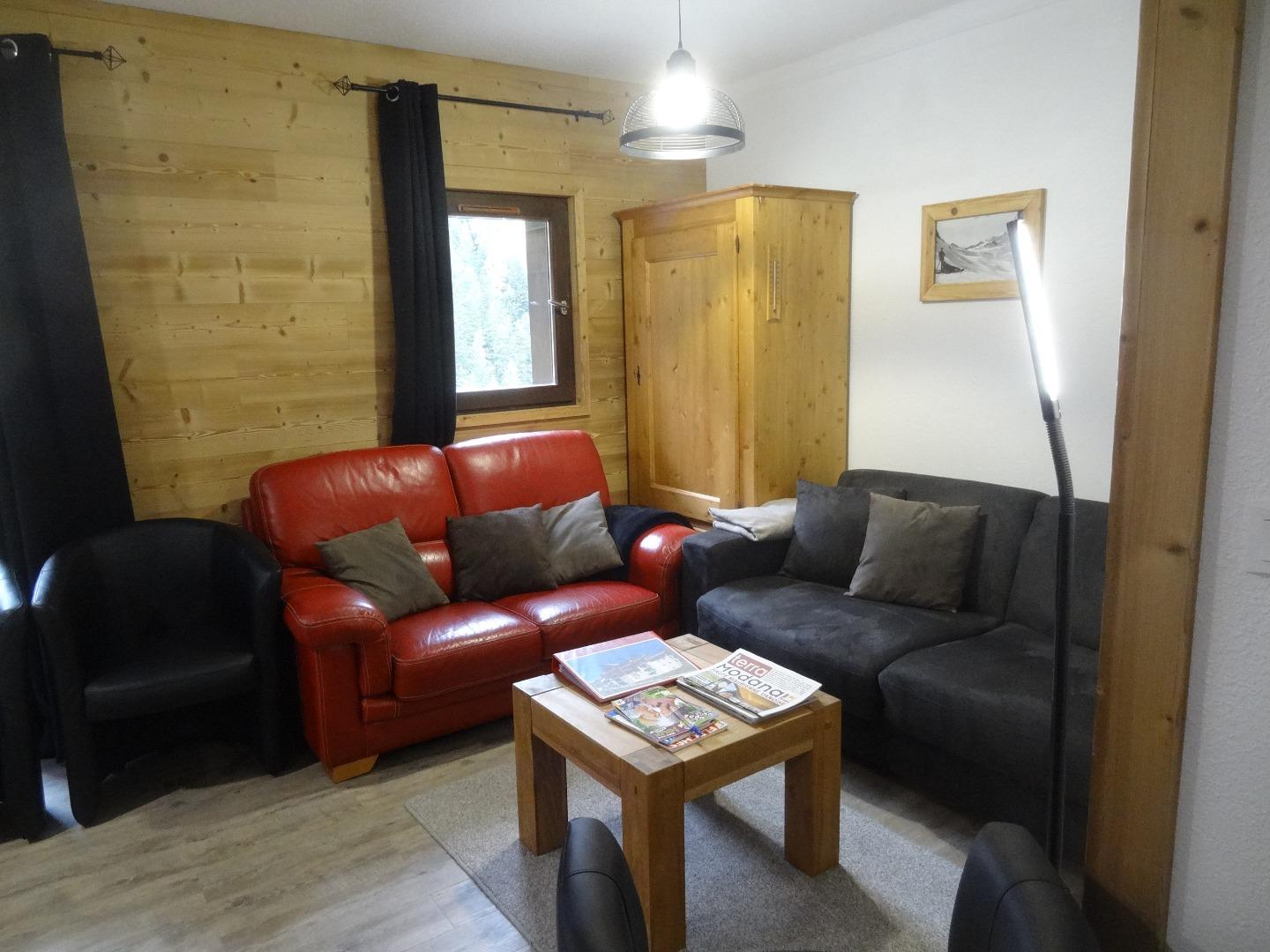 Appartement 56 m2 - 3 étoiles sur la piste de retour, WIFI par SFR et garage avec prise pour voiture electrique