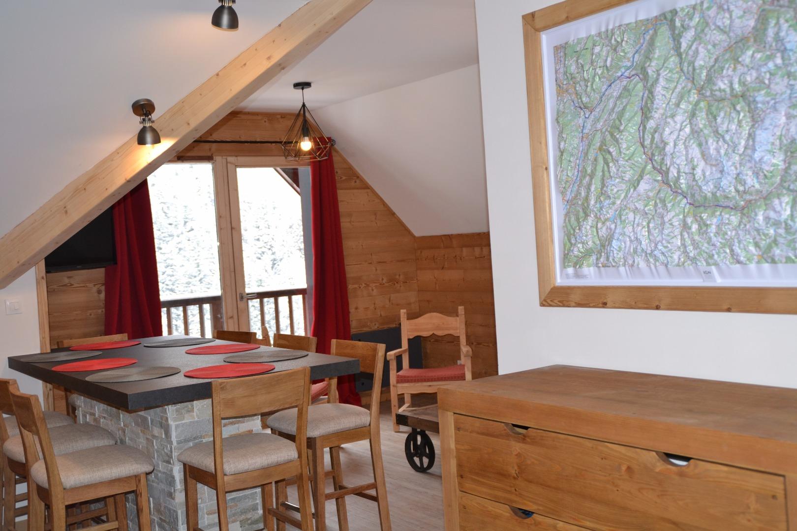 APPARTEMENT 8 PLACES avec 3 chambres