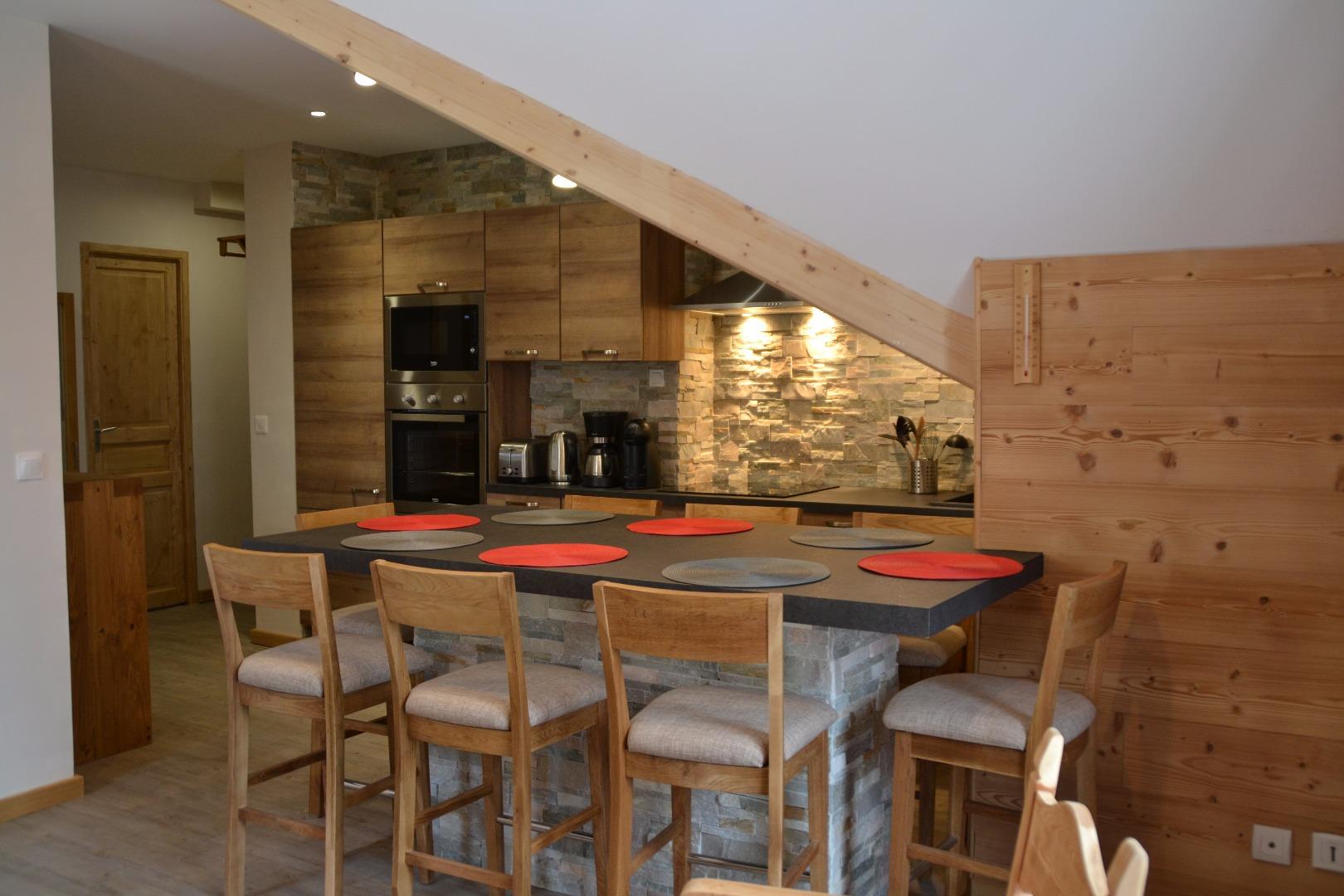 APPARTEMENT 8 PLACES avec 3 chambres