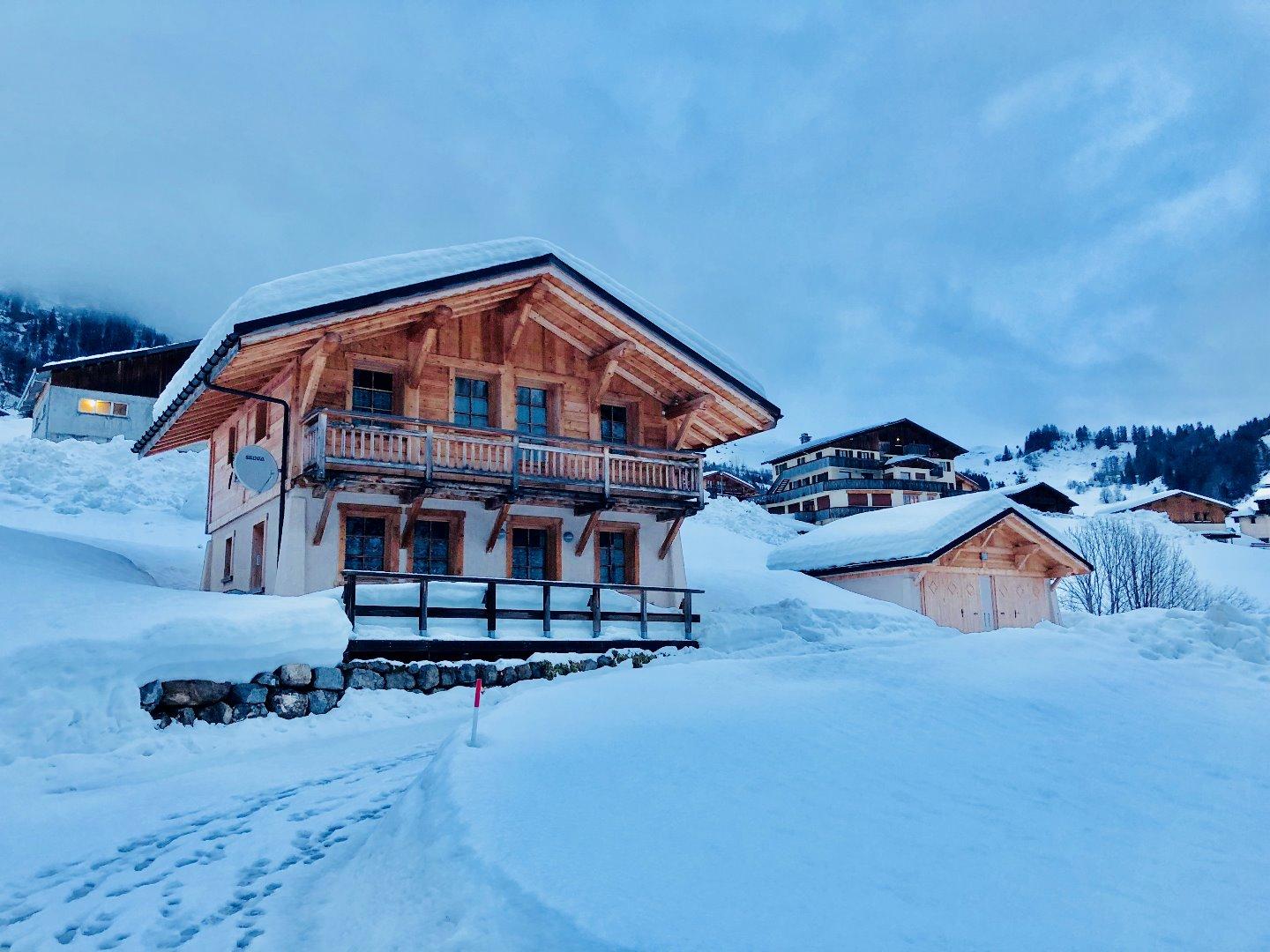 CHALET ANGE 6 à 8 personnes avec SPA extérieur proche La Clusaz et Megeve