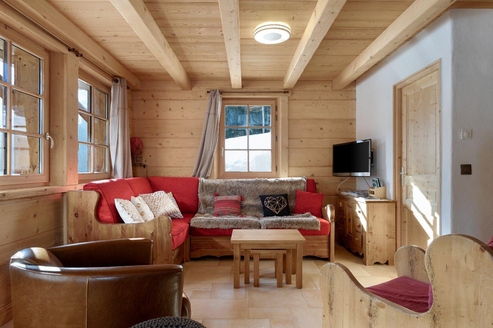 CHALET ANGE 6 à 8 personnes avec SPA extérieur proche La Clusaz et Megeve