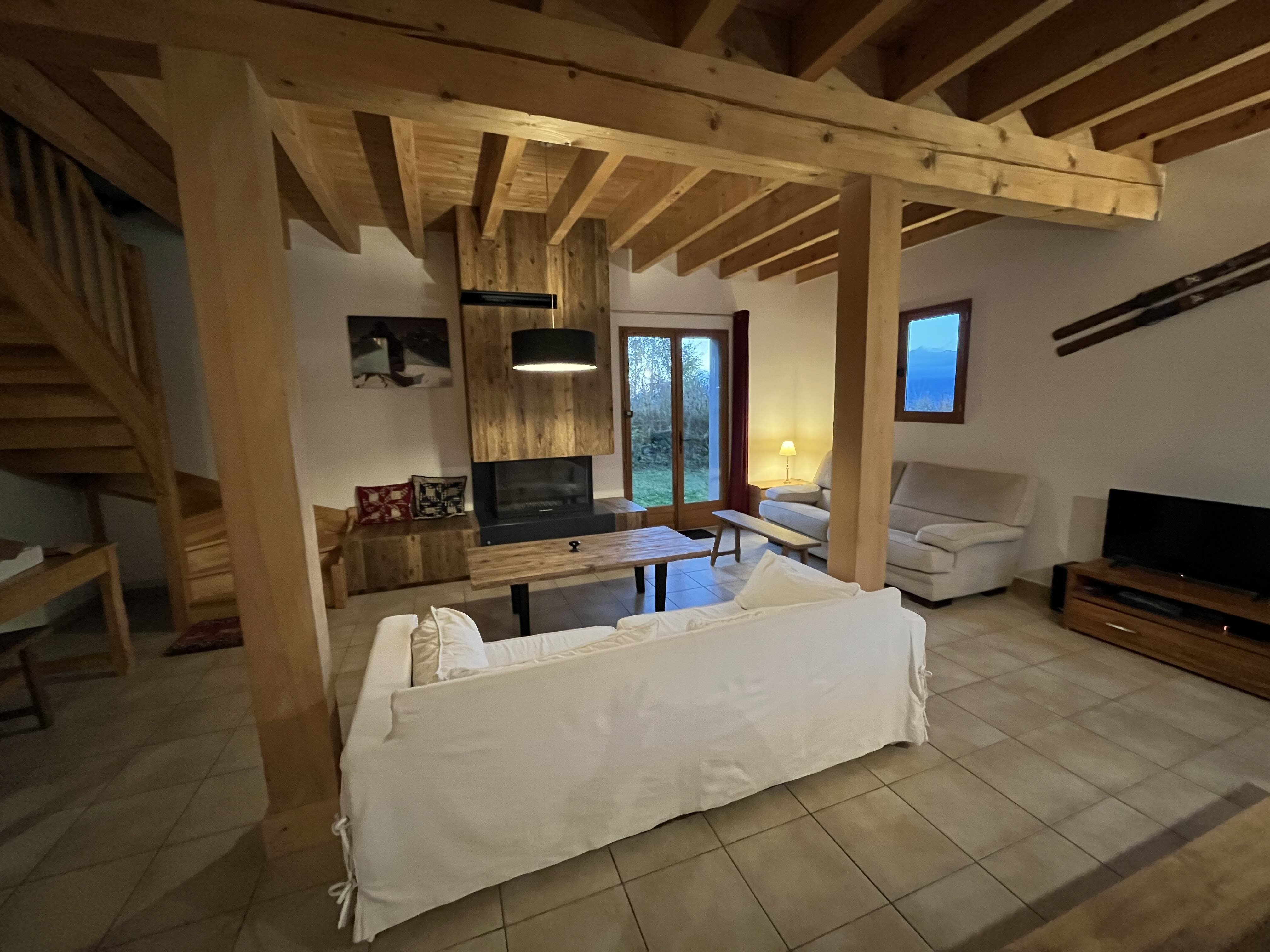 Chalet récent 4* à 200m des pistes  (Location du Dimanche au Dimanche)