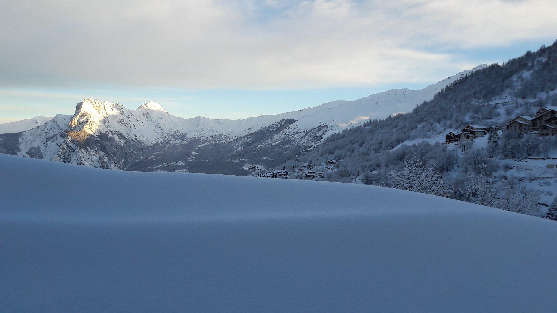 Chalet récent 4* à 200m des pistes  (Location du Dimanche au Dimanche)