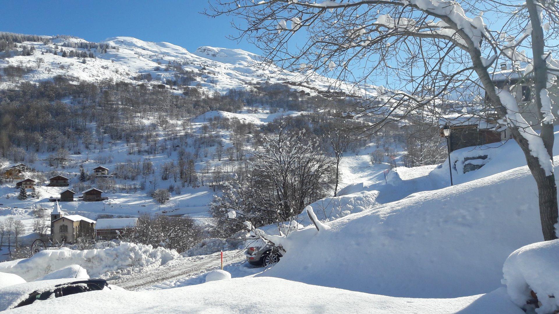Chalet récent 4* à 200m des pistes  (Location du Dimanche au Dimanche)