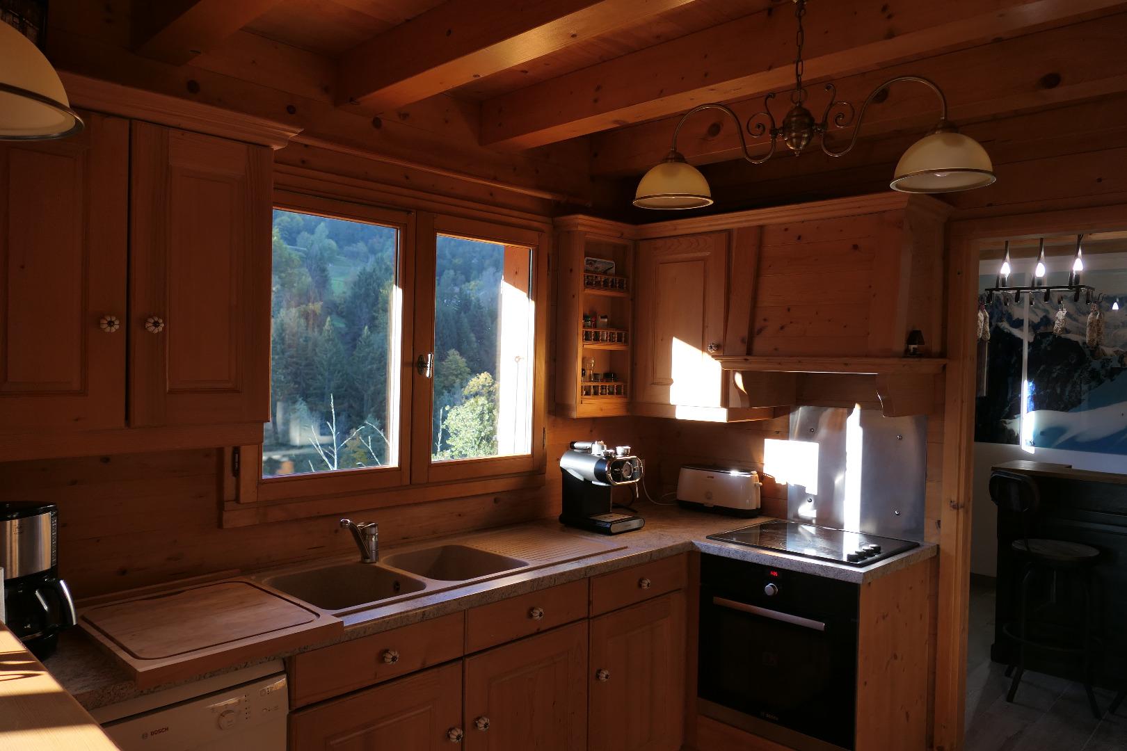 La Chevrière, très beau chalet authentique, vue panoramique , proche Megève