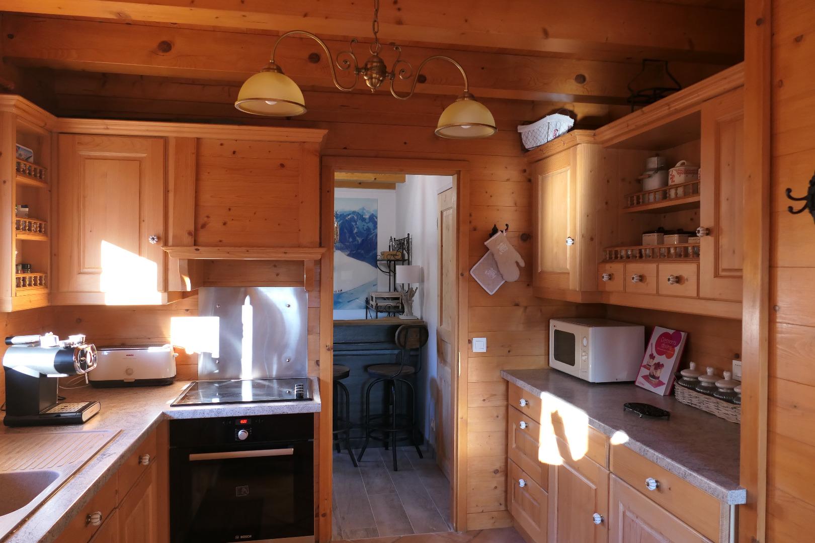 La Chevrière, très beau chalet authentique, vue panoramique , proche Megève