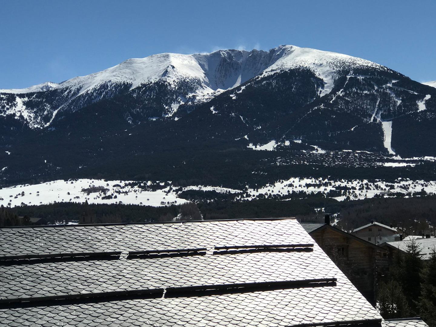 Joli chalet en bois pour 8 personnes à BOLQUERE 