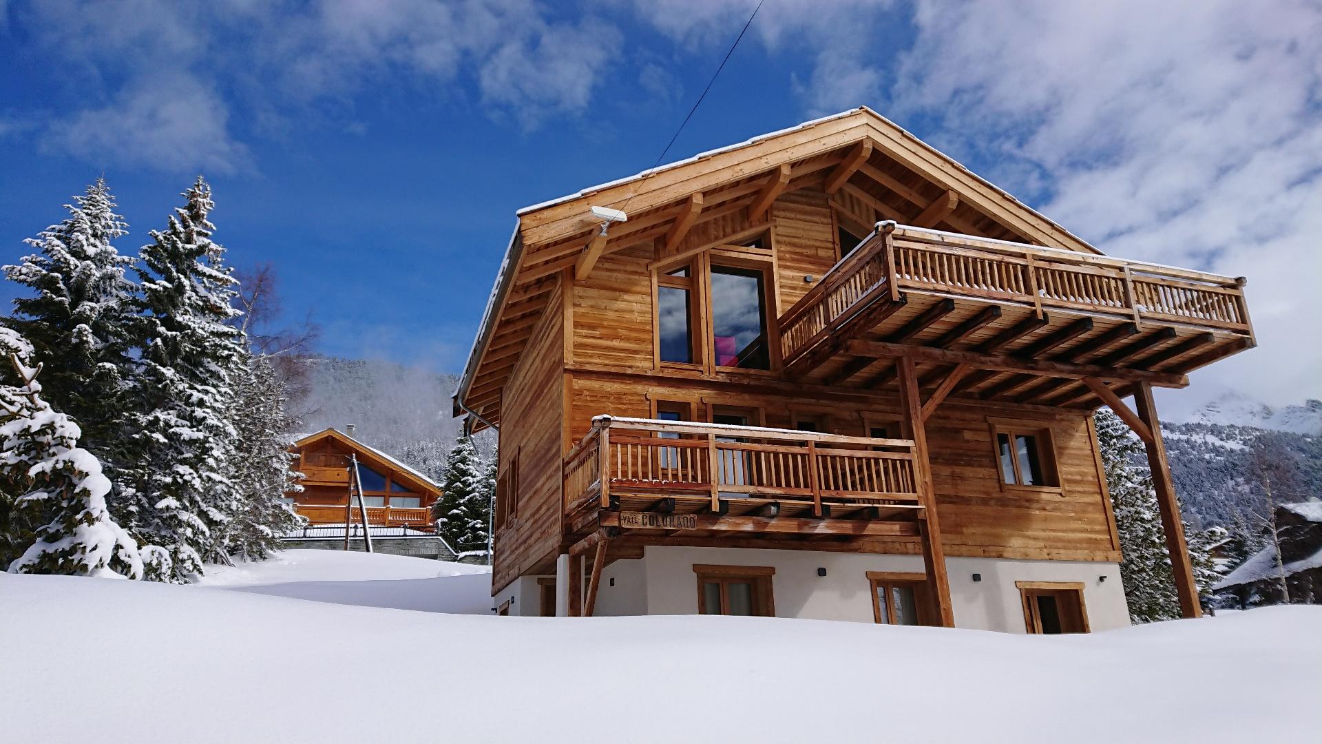 Magnifique chalet proche des pistes et au coeur du village - 14 à 20 personnes