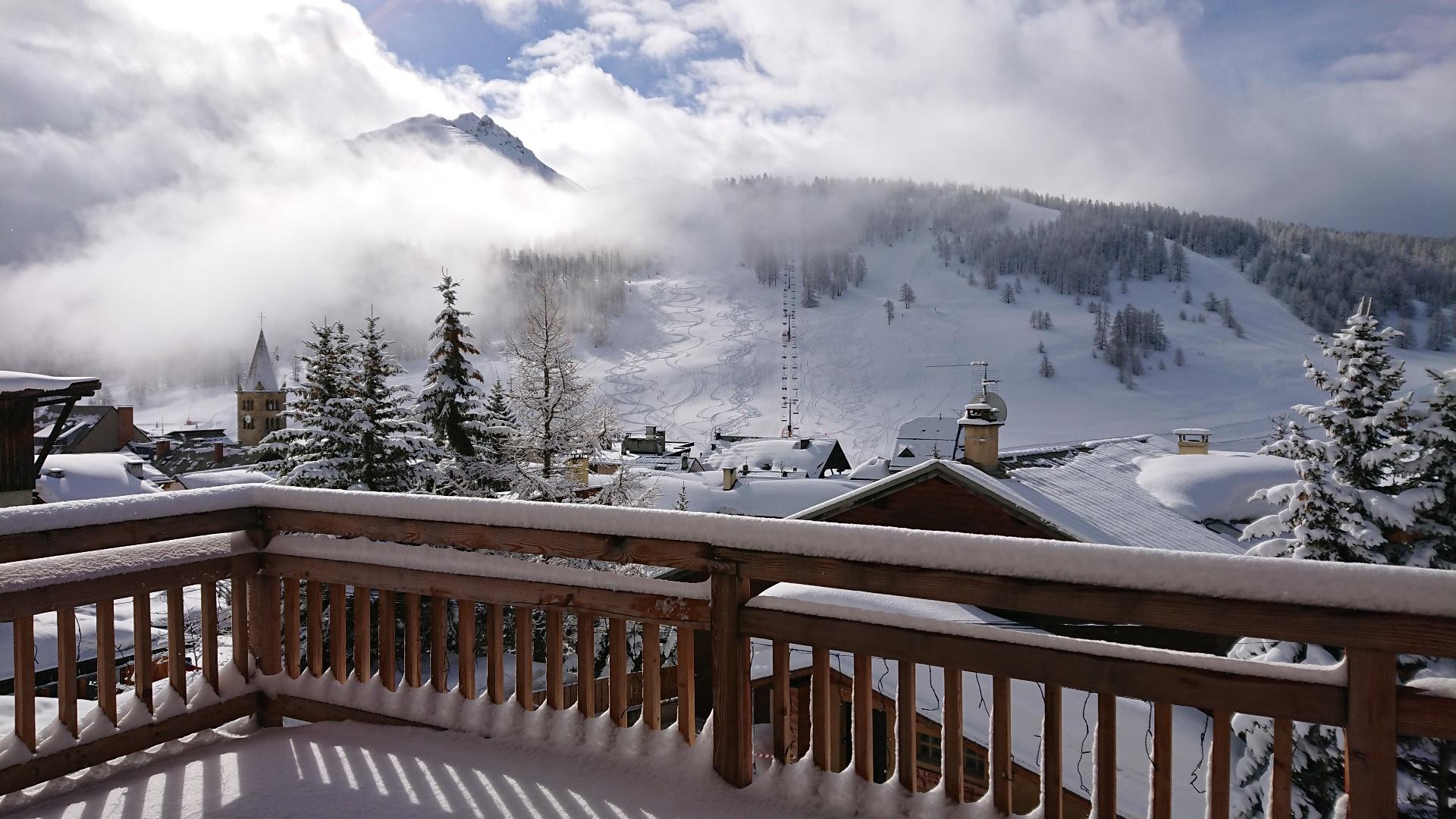 Magnifique chalet proche des pistes et au coeur du village - 14 à 20 personnes