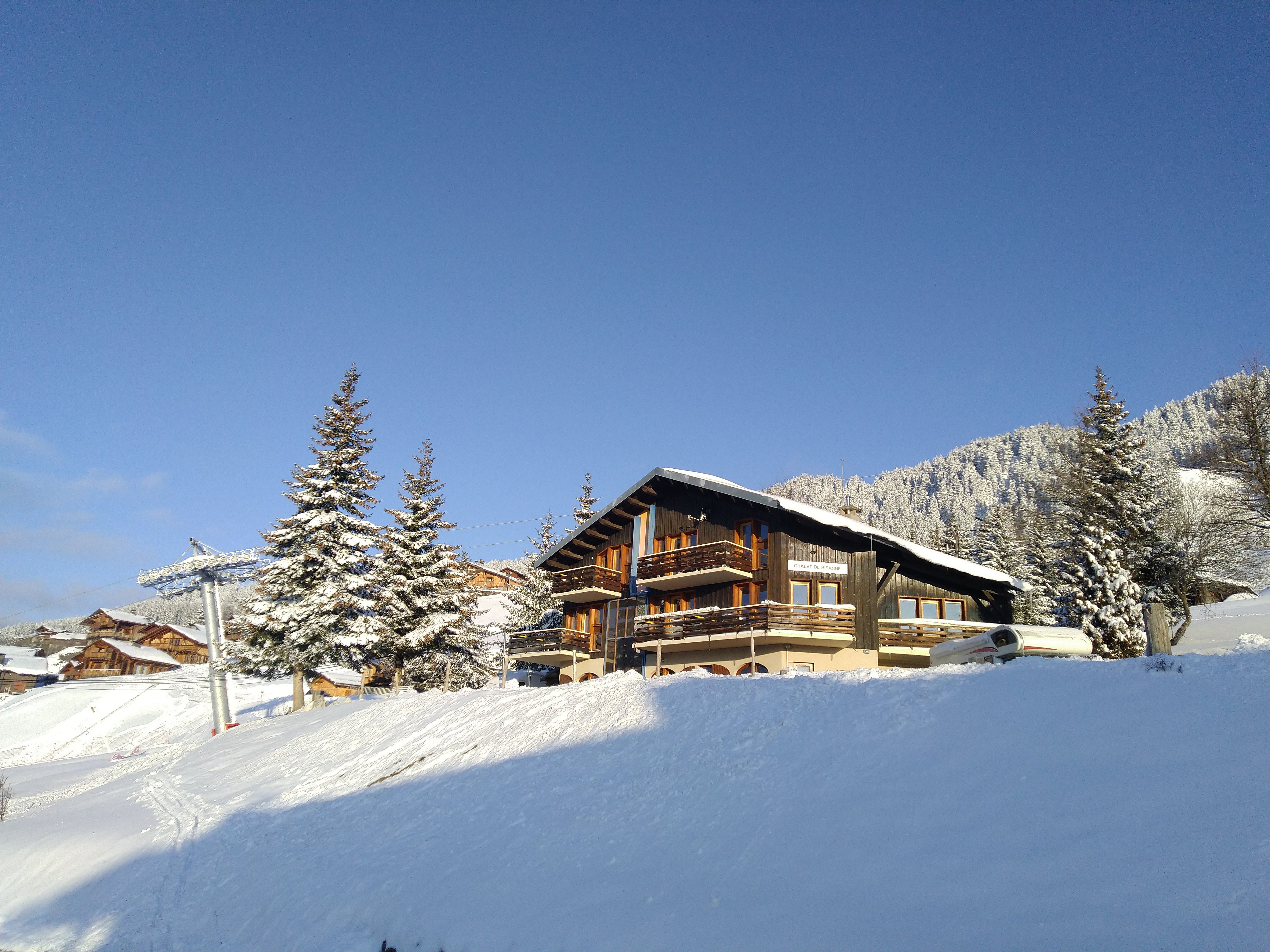 Sur les pistes appartement dans chalet   12 personnes Mont Blanc