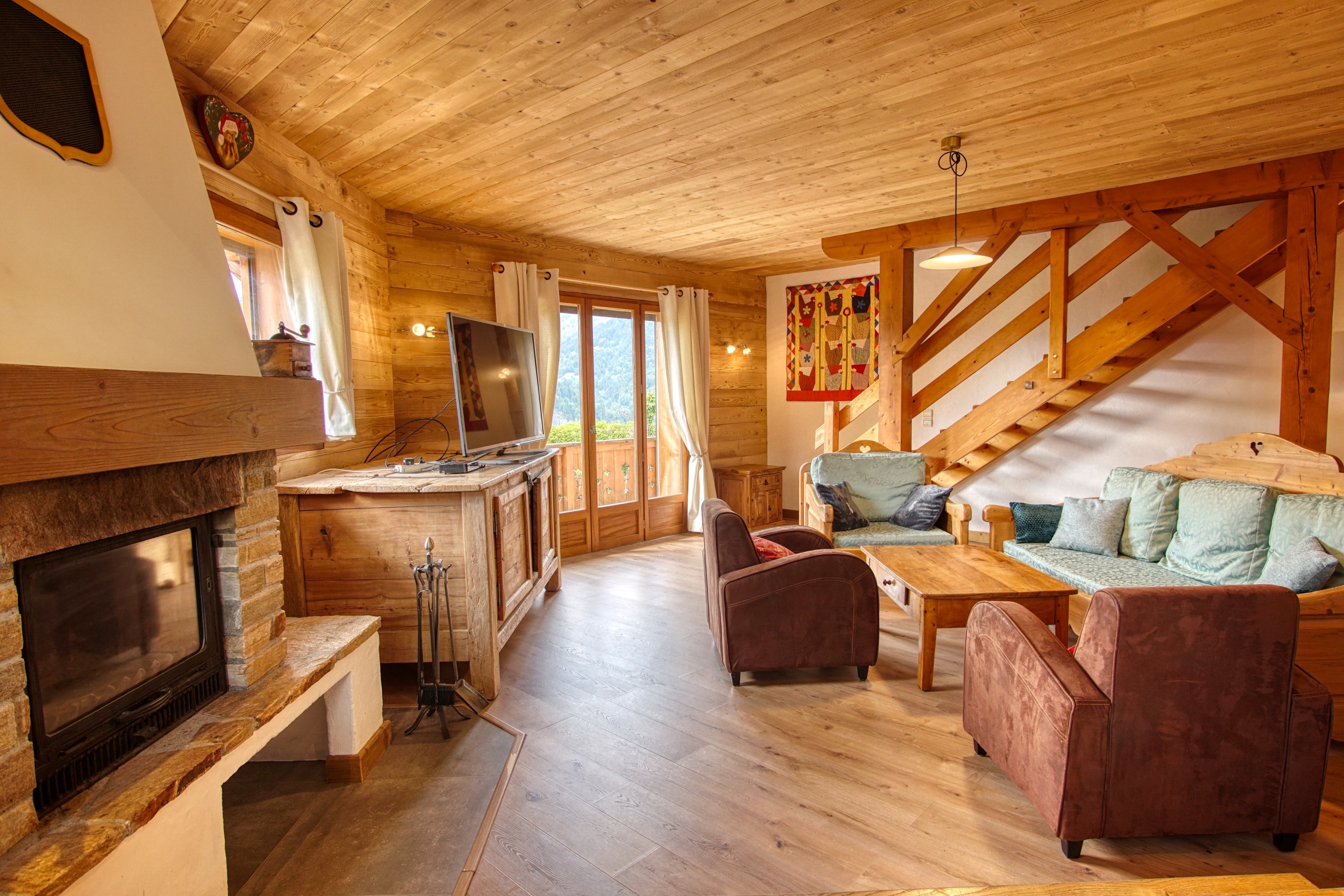 Le Wapiti chalet de charme,au pied des pistes, à 150m du coeur du village