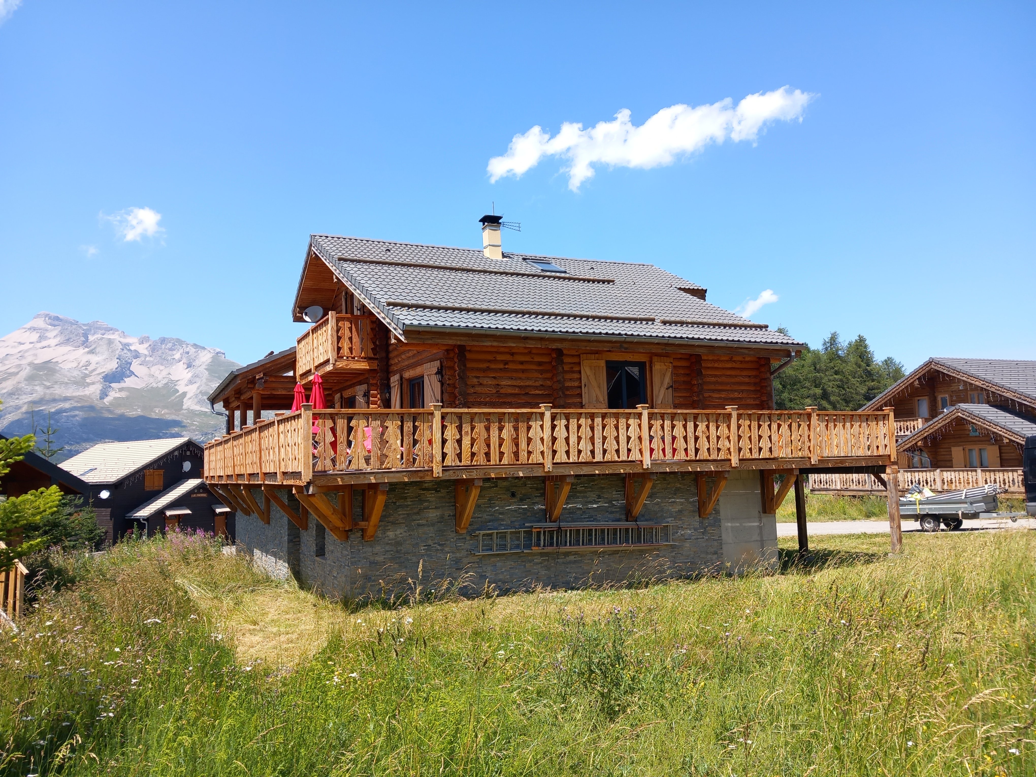 Le SAKURAJIMA 4 ****,tout équipé, salle de jeux , Salle de sport, WIFI gratuit, location WEEK-END (3 NUITS) / SEMAINE