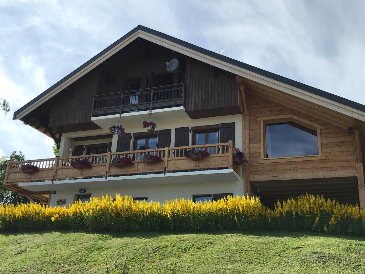 Appartement au RDC d'un chalet, vue panoramique LOC toutes saisons 