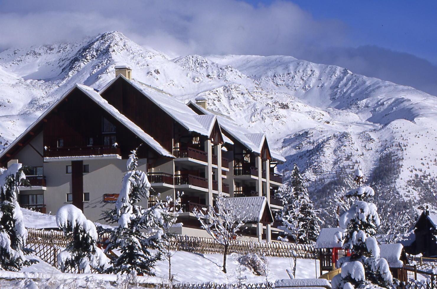 2 pièces central, refait à neuf, en face de la piste du Riou