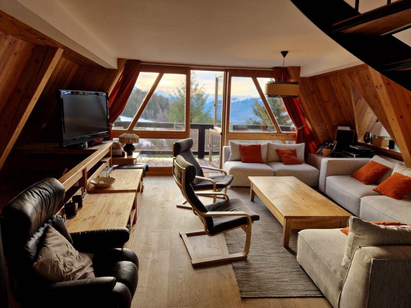 LE CHALET POINTU DE CAPUCINE ****   sur les pistes 