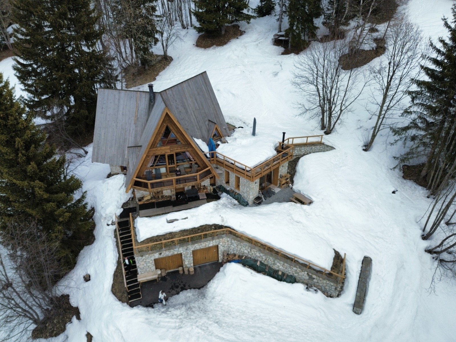 LE CHALET POINTU DE CAPUCINE ****   sur les pistes 