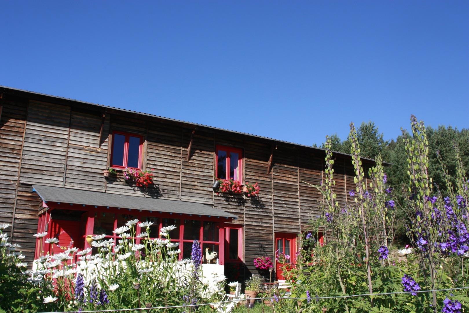 Vue maison côté entrée