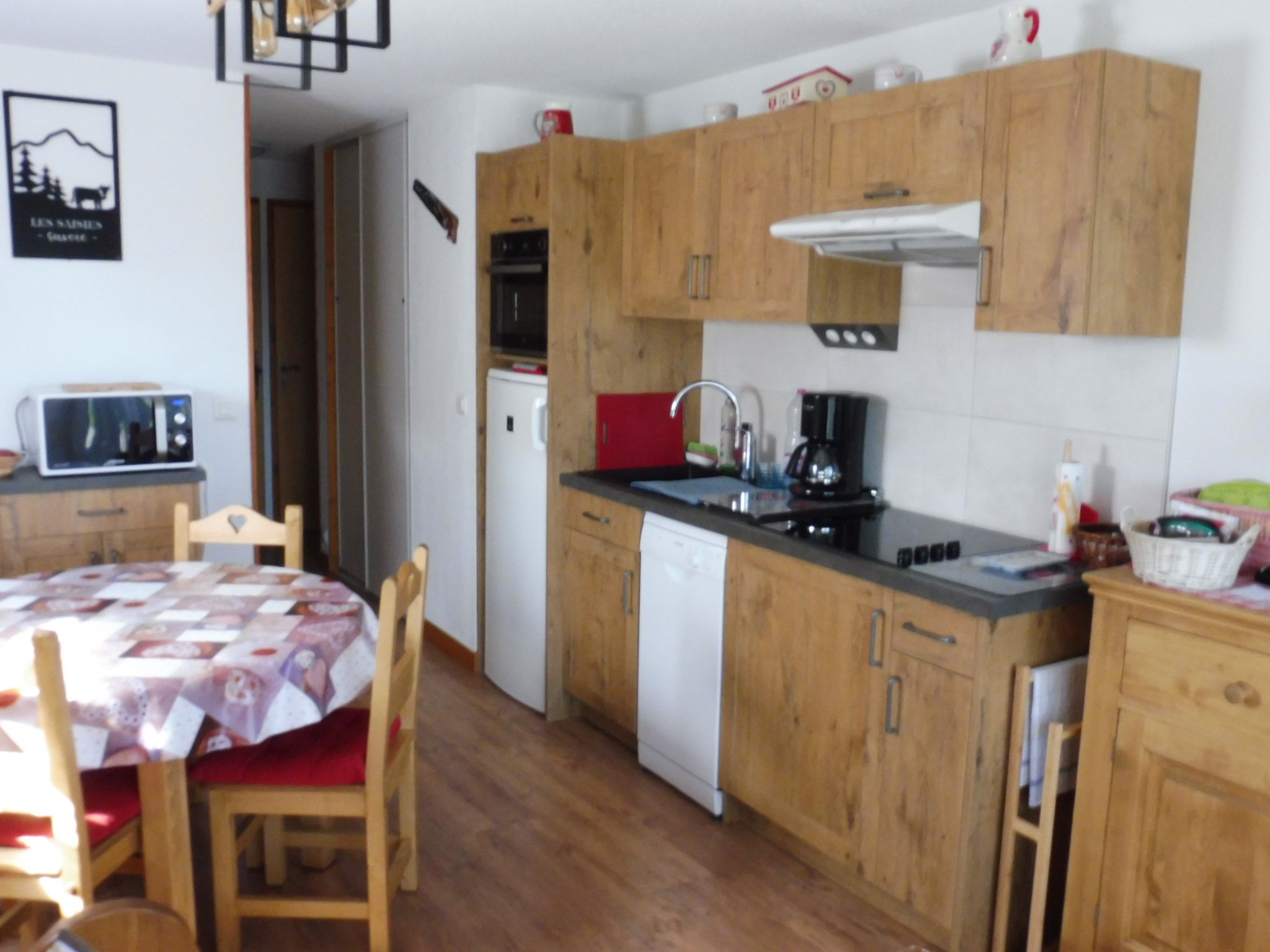 Les Saisies - Appartement rénové en petite résidence au bas de la station + Garage