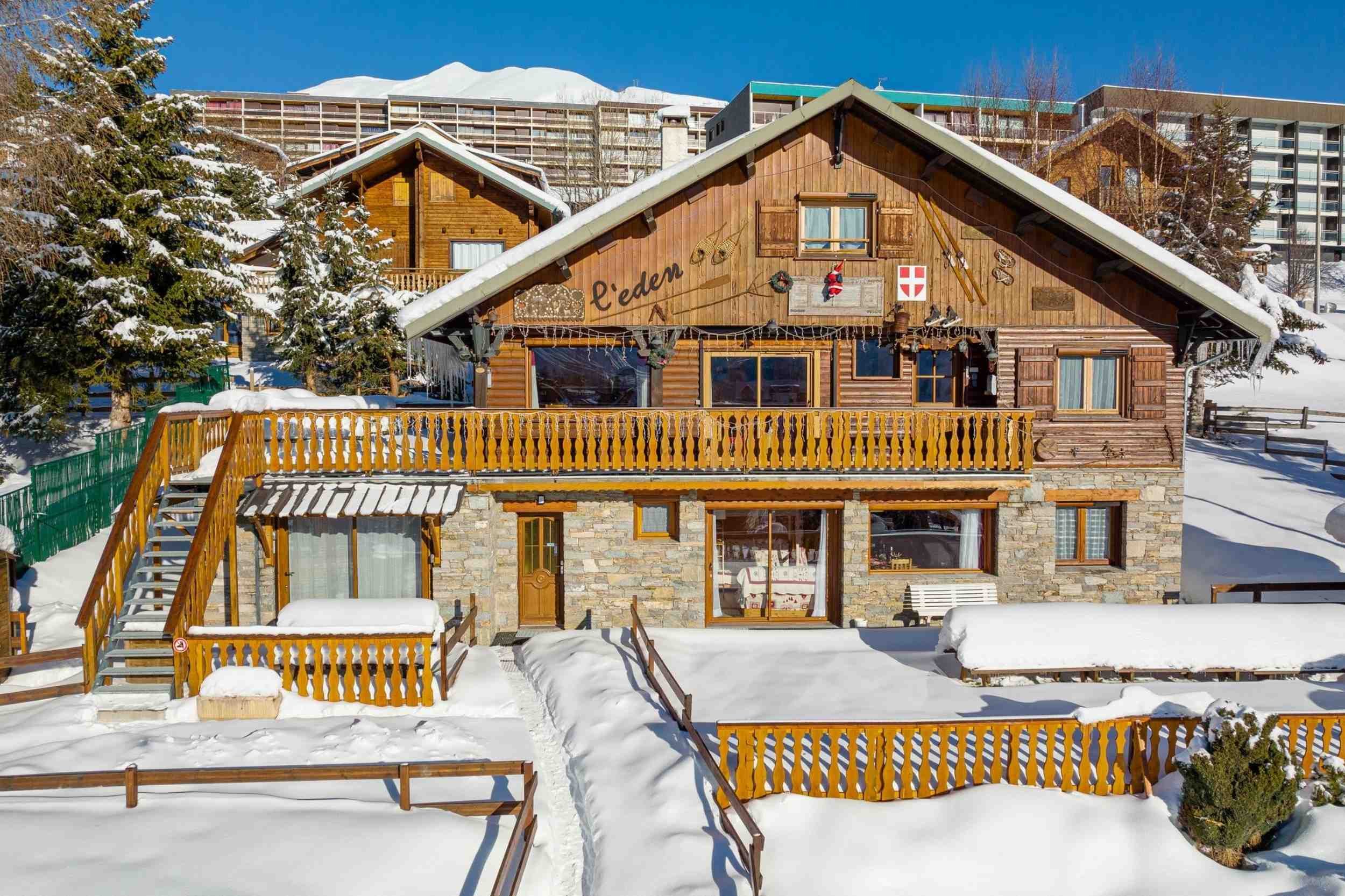 Appartement RDC de 110 m2 - Chalet individuel - jusqu'à 15 personnes - Très proche des pistes