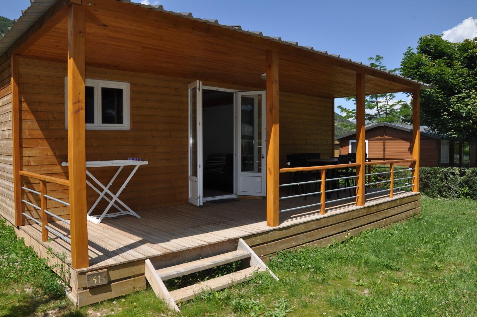 Camping La Pierre de L'Aigle - Chalet 35t