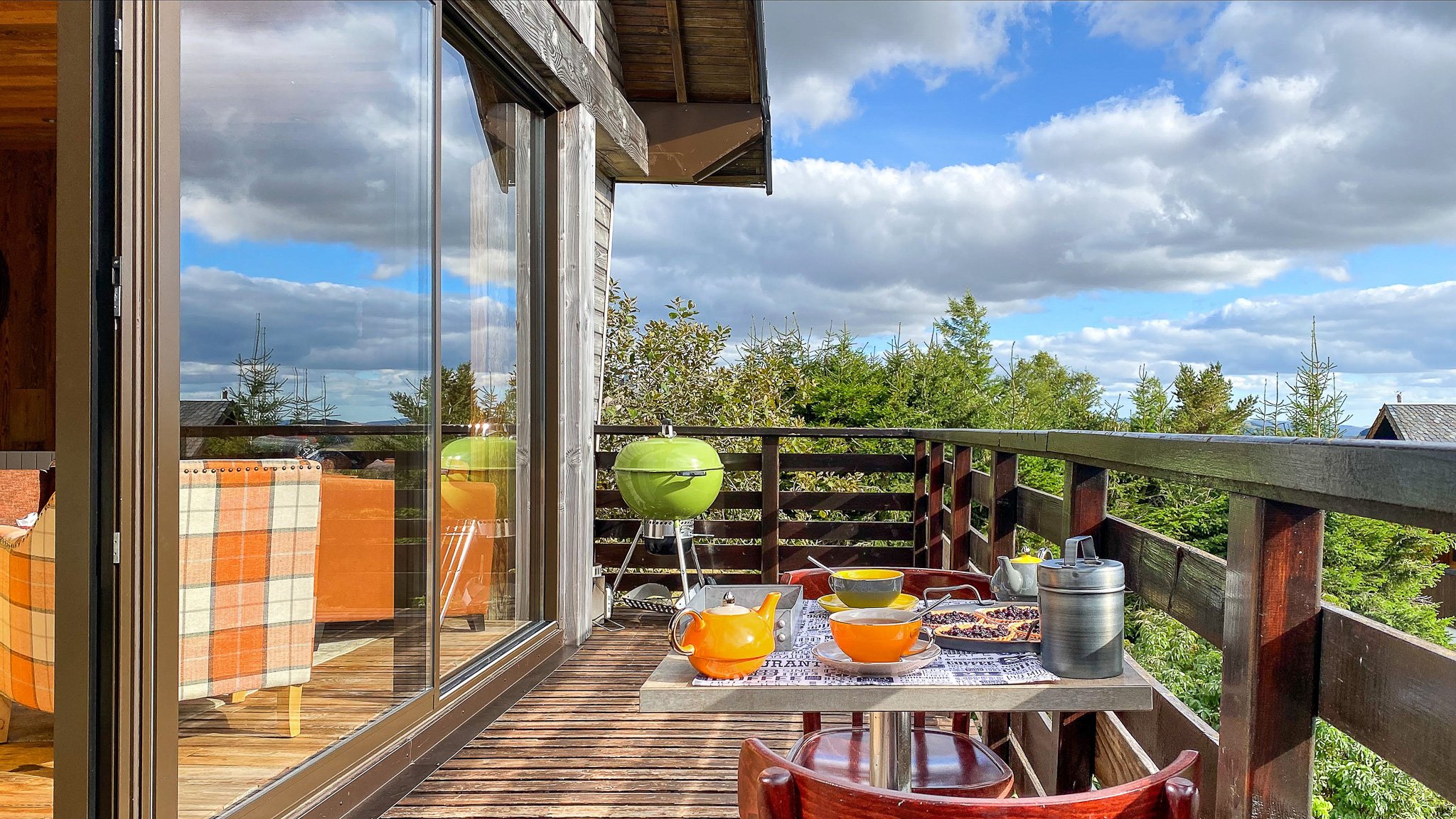 Chalet l'Anorak, Spa Privatif, 10 personnes, Magnifique vue sur les monts du Cantal et le Massif du Sancy