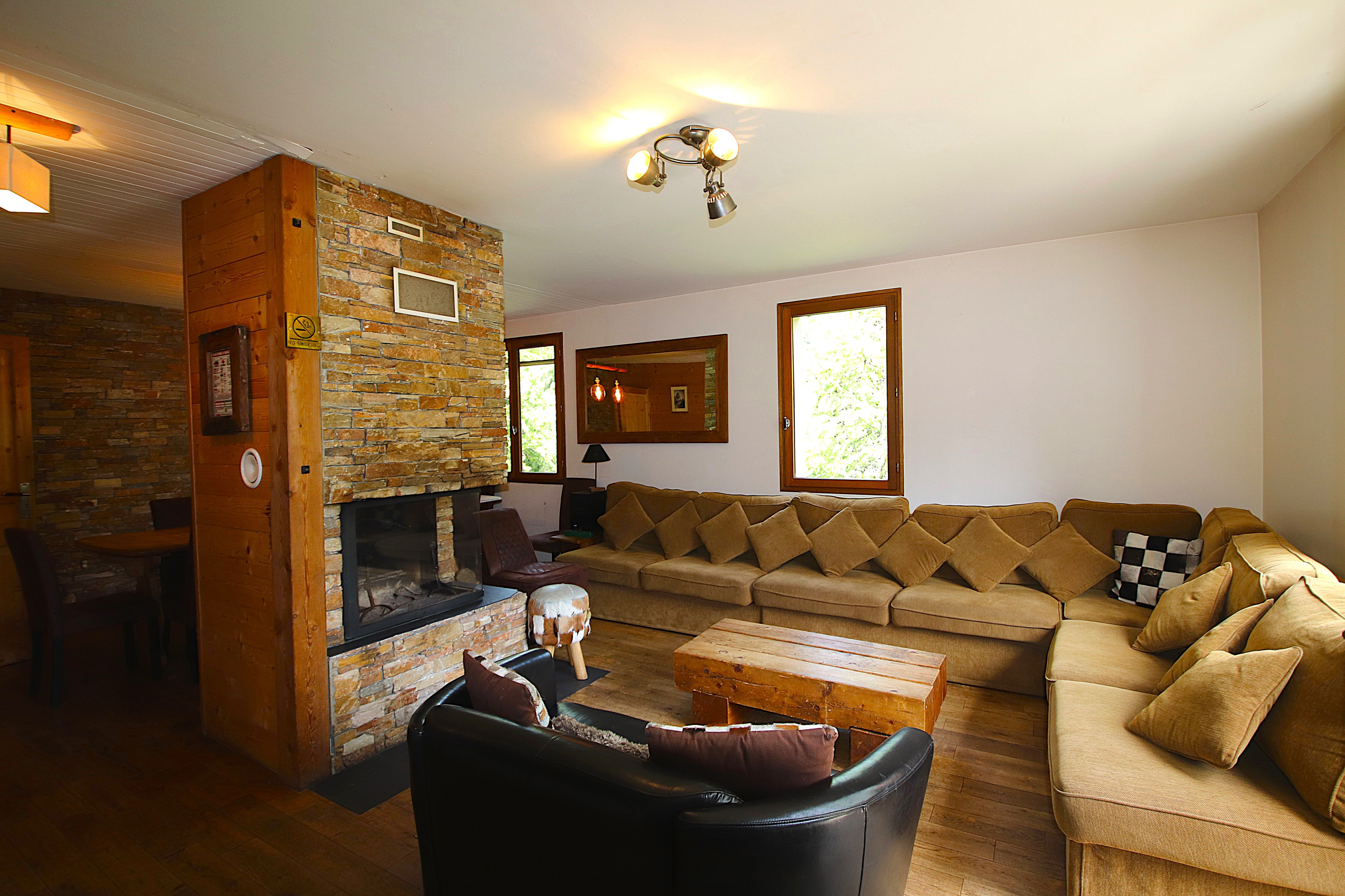 CHALET SKI AU PIED VARS LES CLAUX VUE MONTAGNE ET PISTES DE SKI JACUZZI