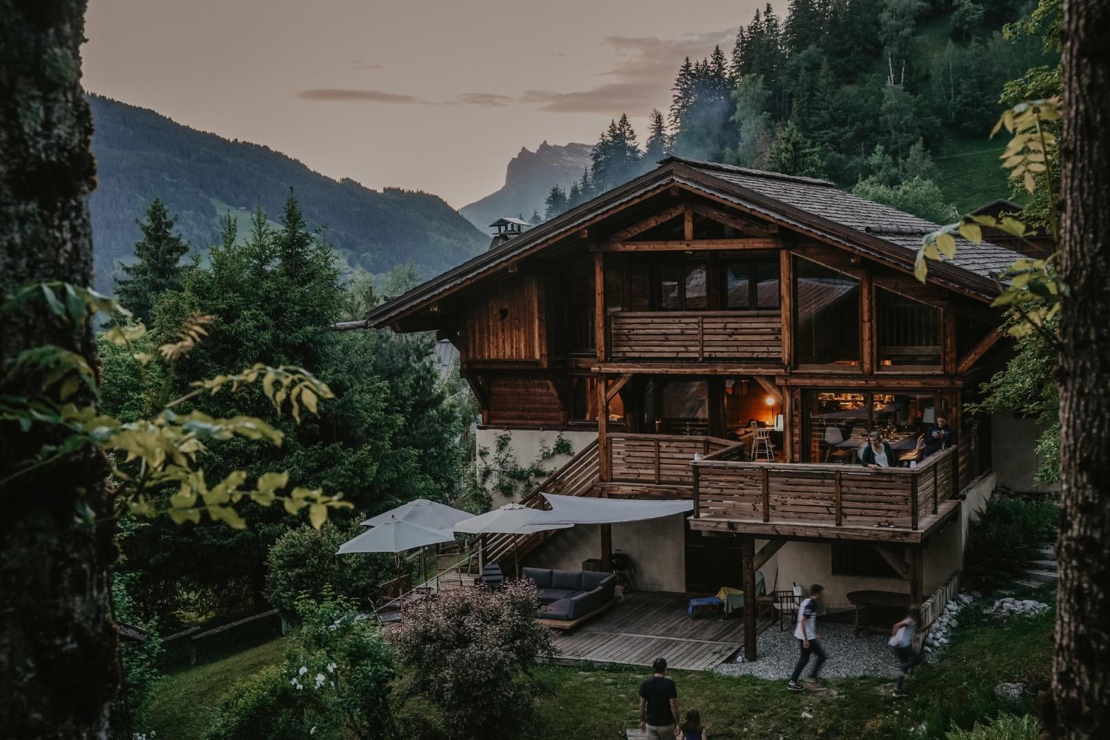 Superbe chalet 4* -  5 chambres - au pied du mont-blanc  avec sauna - jardin