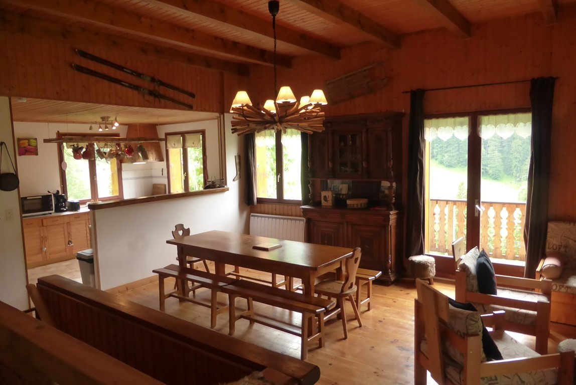Chalet nature sur pistes l'hiver et dans les alpages l'été pour 14 personnes