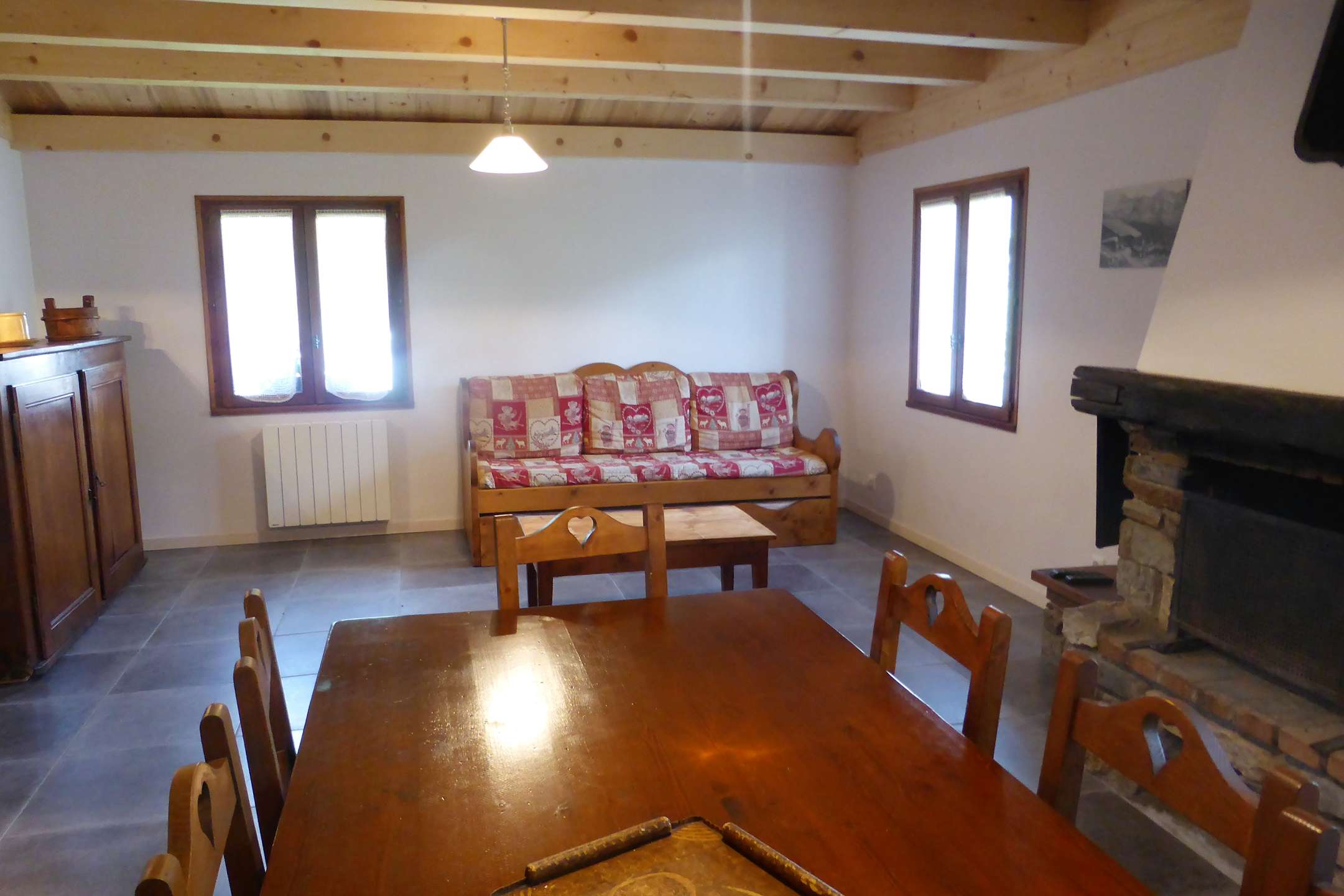 Chalet au calme de 7 à 8 personnes, 3 chambres, classé deux étoiles. 