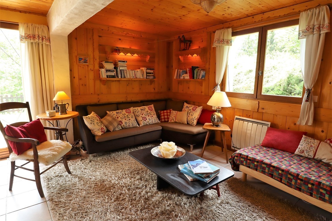 Les Saisies à 15 min. Beau chalet rénové pour 10 à 12 personnes.