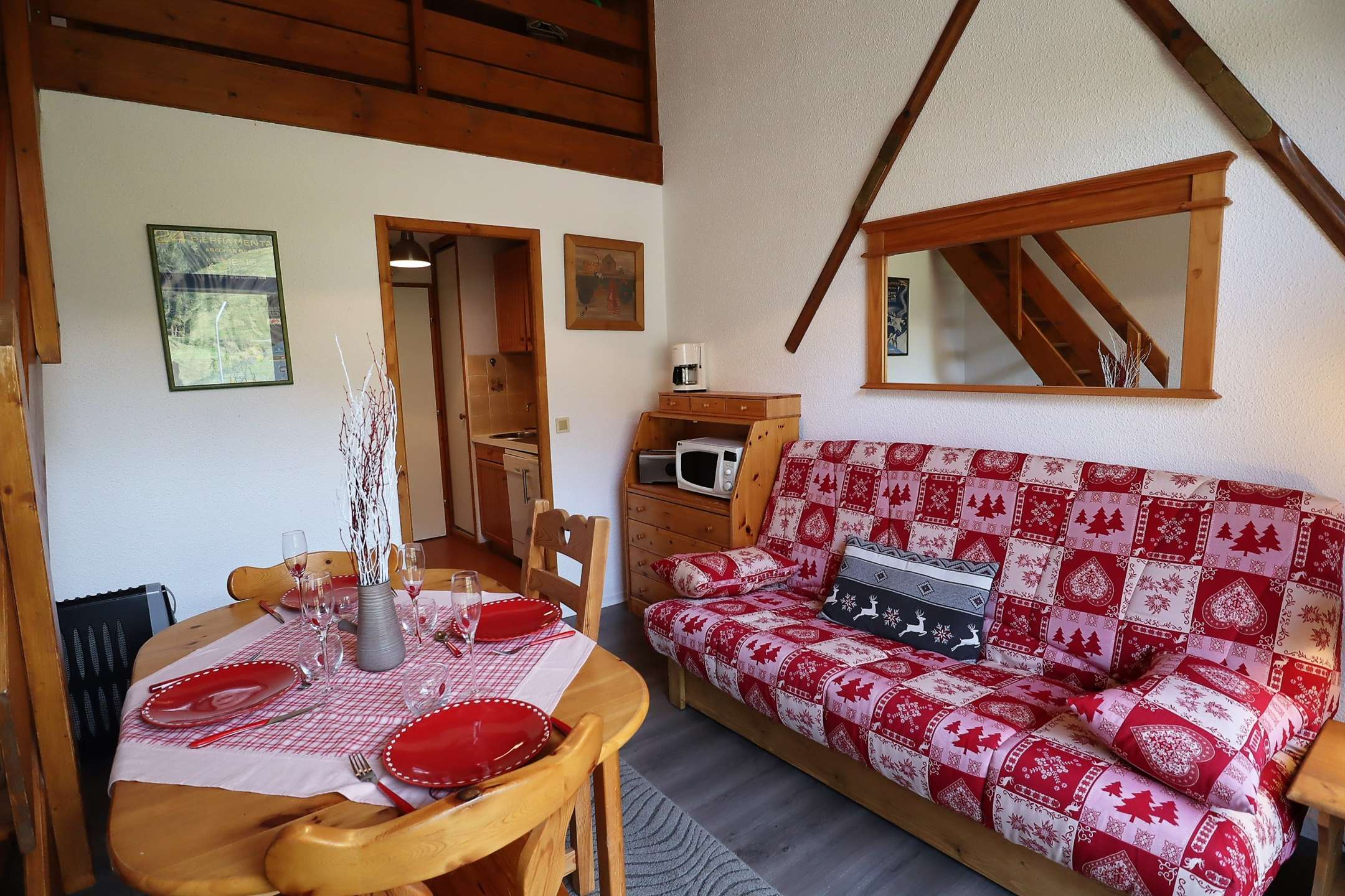 Appartement 6 personnes au Planay classé 2 étoiles, pied des pistes avec garage