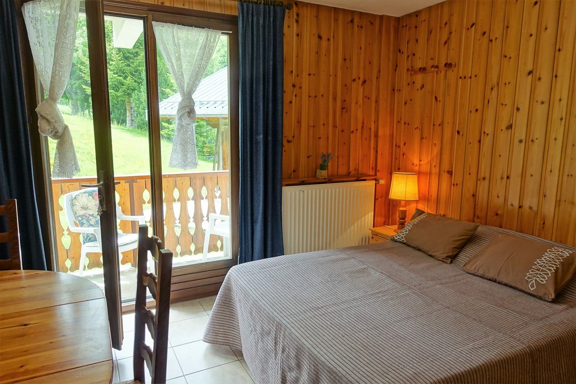 Appartement 4 personnes au calme, vue montagne, au départ des pistes, classé 2 étoiles