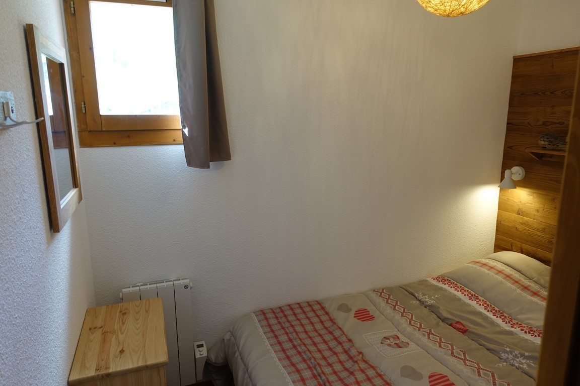 Appartement T2 cabine  à proximité des pistes, pour 4 personnes.  Classé **