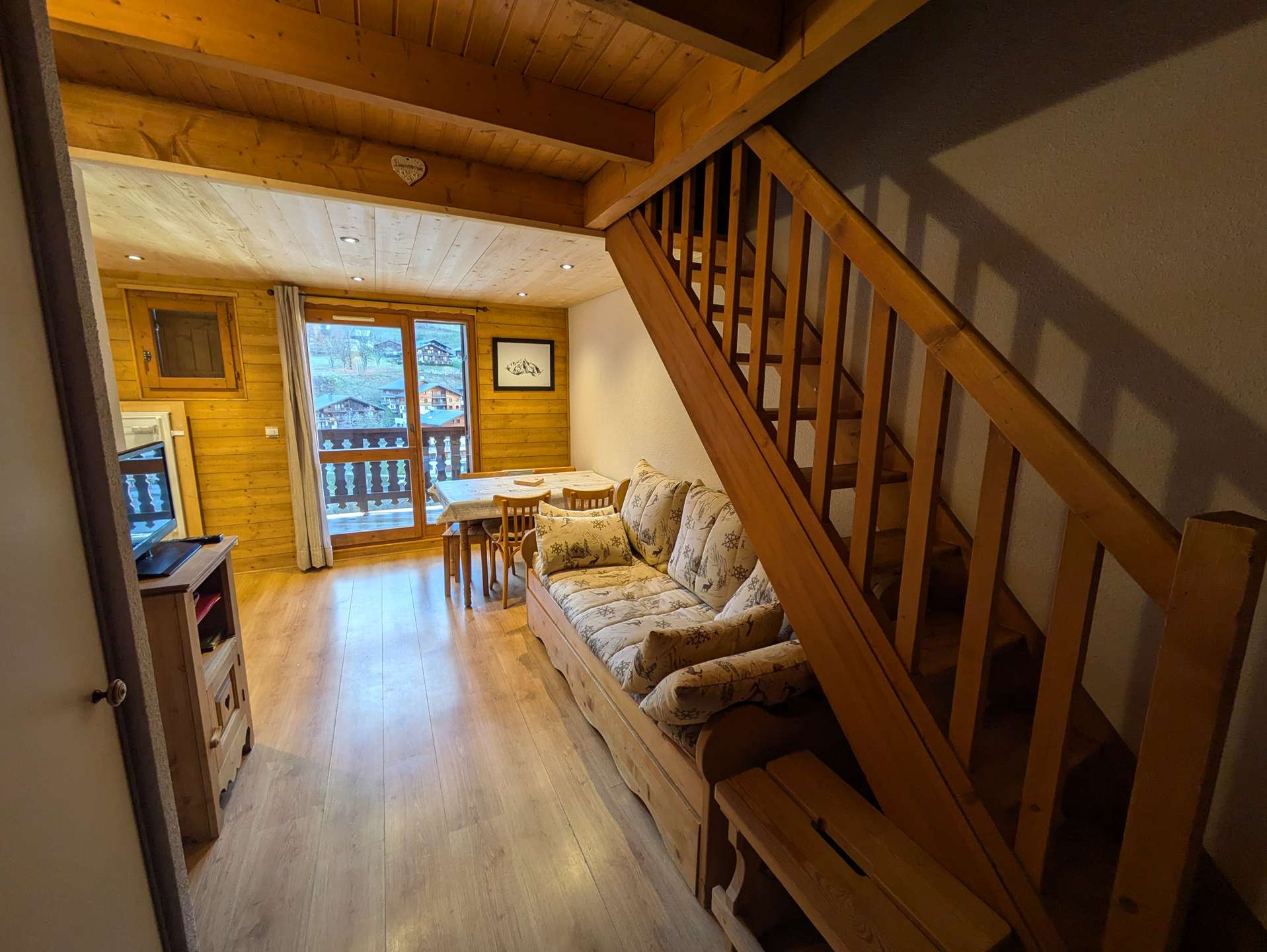 Triplex pour 6 personnes. Coeur de la station d'Arêches-Beaufort. Pistes à proximité.
